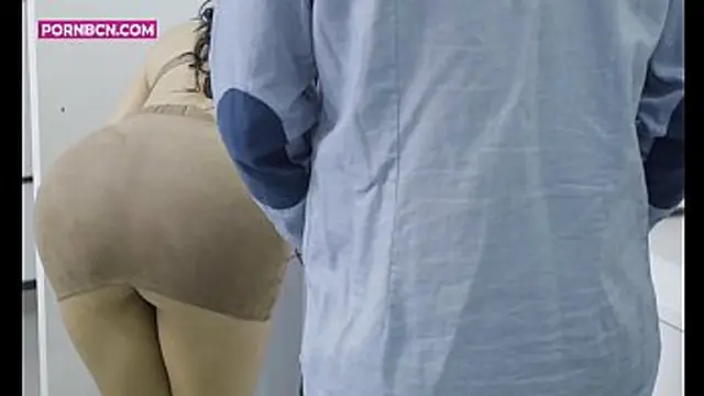 A divorced milf craves wild sex &mdash;  seduces the appraiser in her ex′s home &mdash;  big tits and ass🍑 crave hardcore anal👌