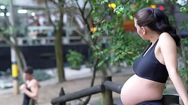 ALICUA TRECE PREGNANT FUCKS TWO YOUNG GUYS WITH HUGE COCKS - SEX WITH A PREGNANT WOMAN