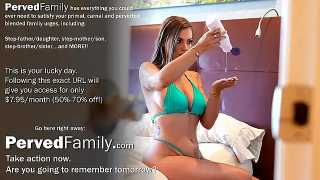 Surprise blowjob from mischievous Taylor Vixxen