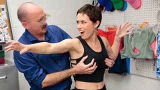 Milf Offers Anything to Avoid Punishment - Milfthief