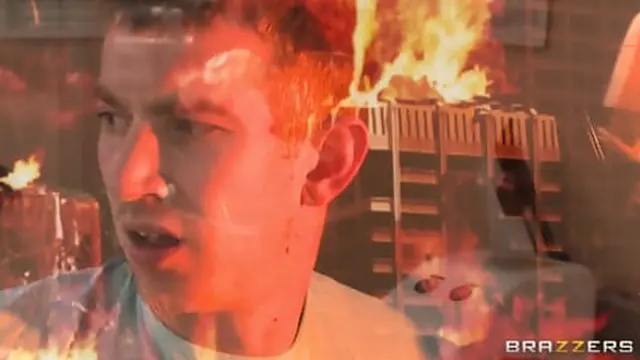 Sexy Doc Summer Ends Up Hot On The Bed